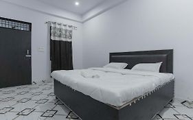 Kaka Palace 2*
